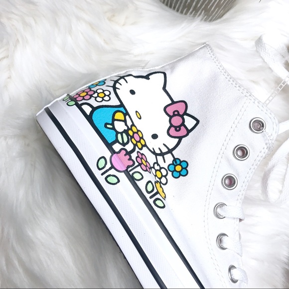 SOLD Converse x Hello Kitty Chuck Taylor HiTop - Picture 7 of 8